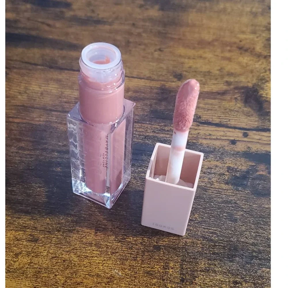 NEW! Maybelline Lifter Gloss With Hyaluronic Acid Reef #006 ~ Full Size